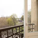 2ndhomes City Center 2br With Balcony And Sauna By Kaisaniemi Park Апартаменты