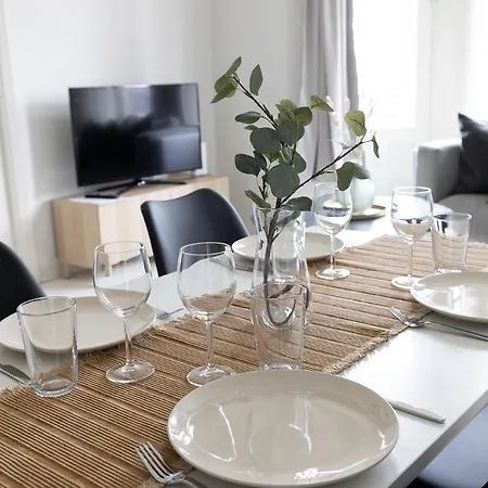 2ndhomes City Center 2br With Balcony And Sauna By Kaisaniemi Park *